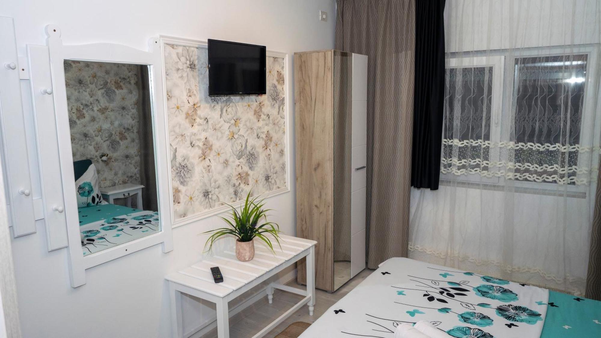Casa Sebastian Hotel Costineşti Cameră foto